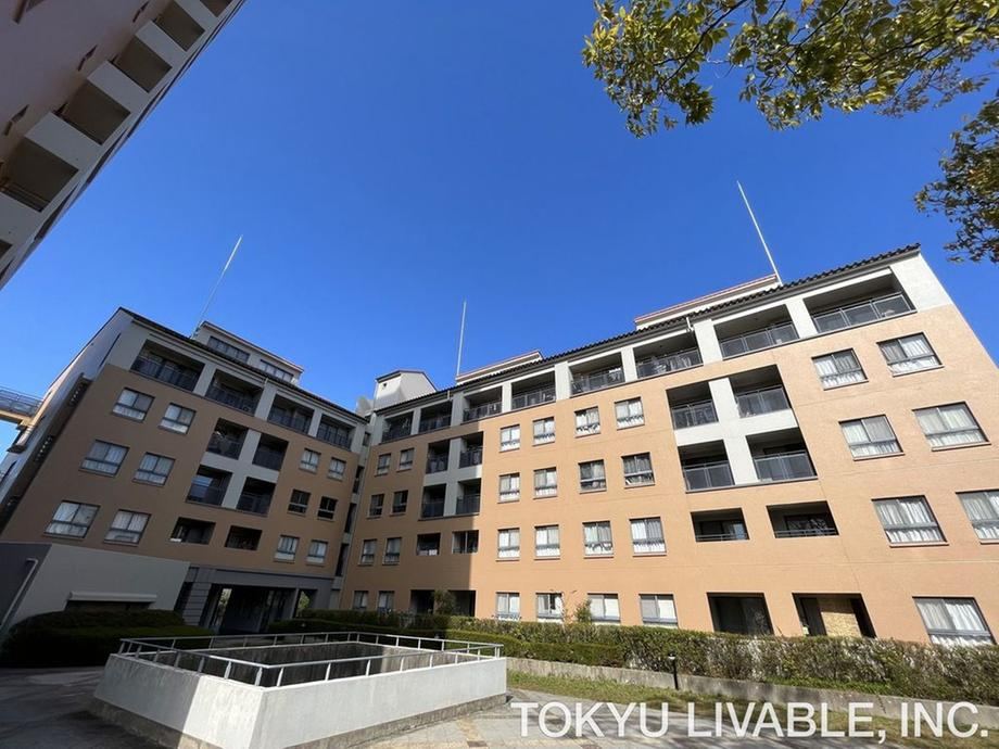 3LDK apartment in Sanda, Hyogo - Photo 1
