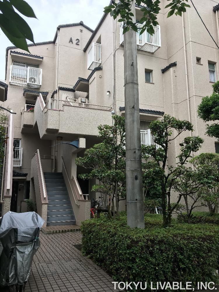 3LDK apartment in Suita, Osaka - Photo 1