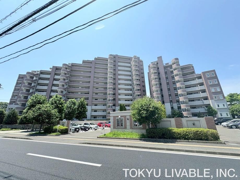 3LDK apartment in Aoba Ward, Sendai, Miyagi - Photo 1
