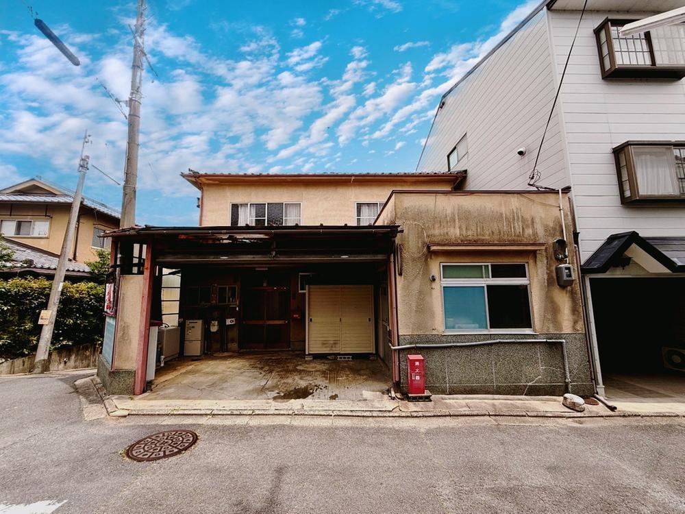 8K house in Kita Ward, Kyoto - Photo 1