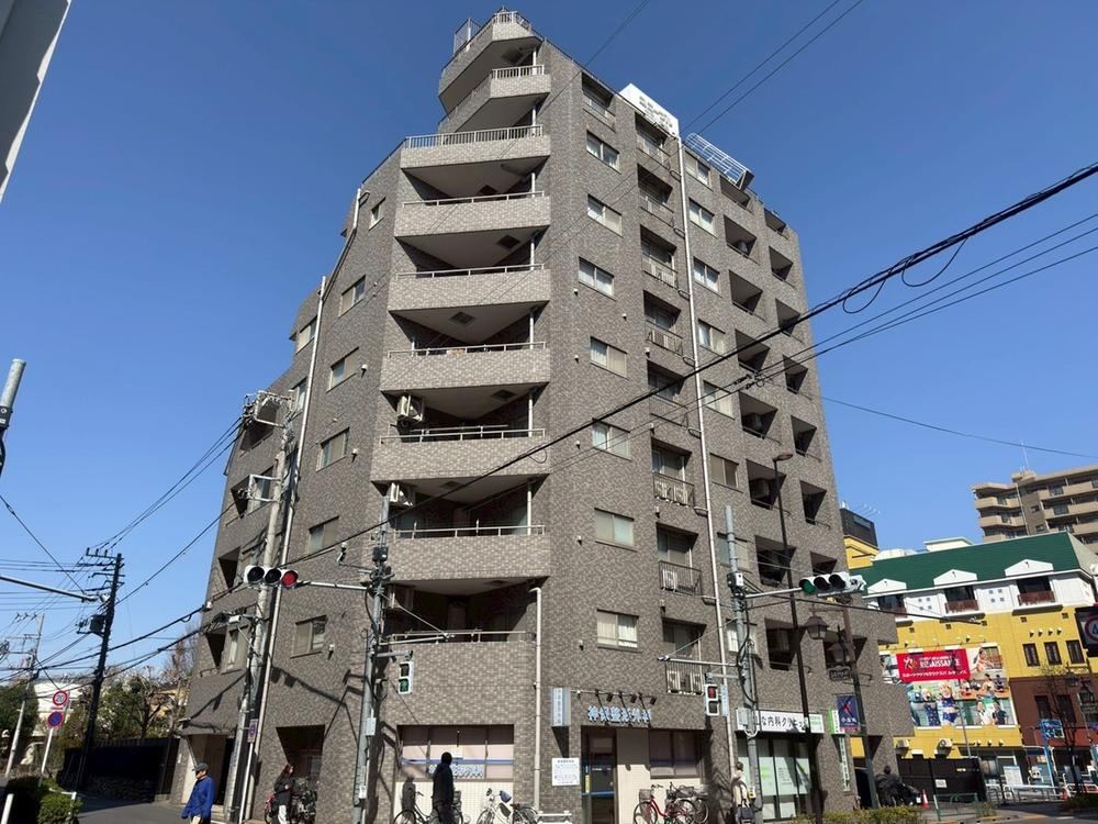 2LDK apartment in Koganei, Tokyo - Photo 1
