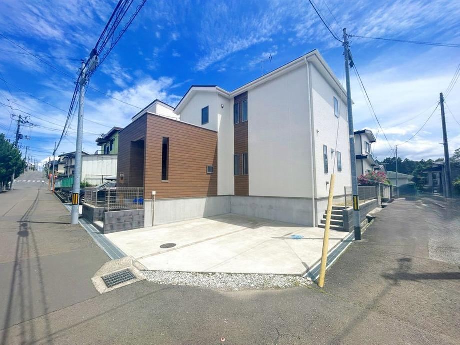 4LDK house in Taihaku Ward, Sendai, Miyagi - Photo 1