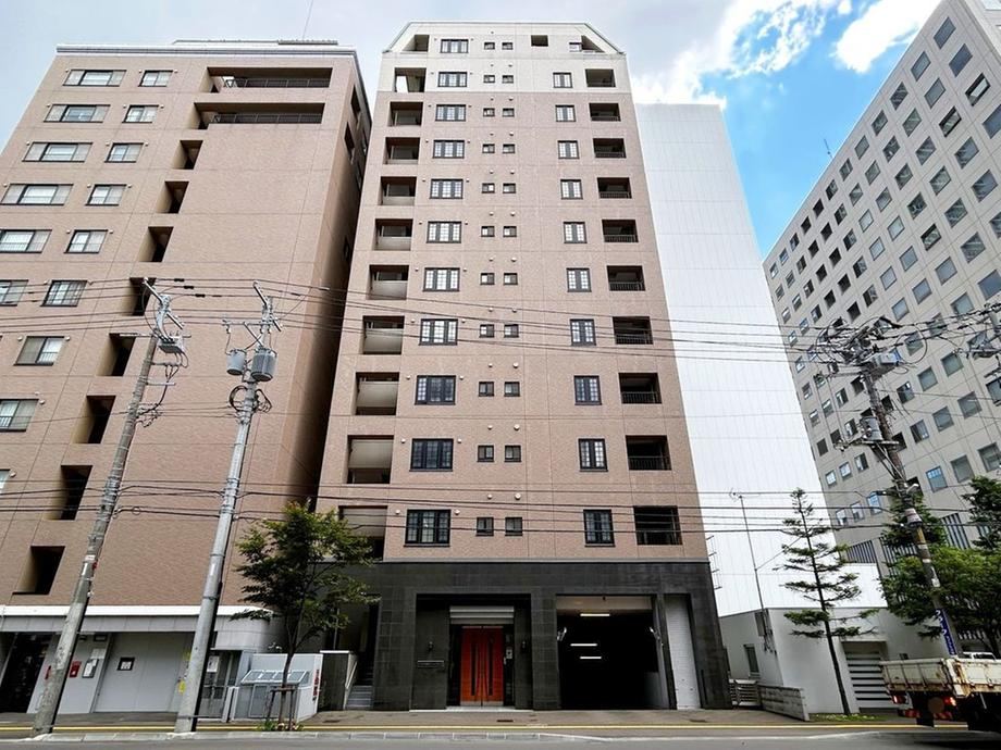 2LDK apartment in Kita Ward, Sapporo, Hokkaido - Photo 1