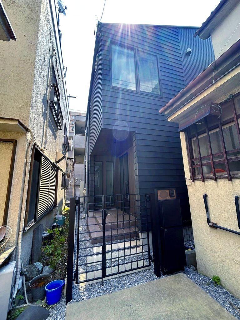4LDK house in Koto Ward, Tokyo - Photo 1