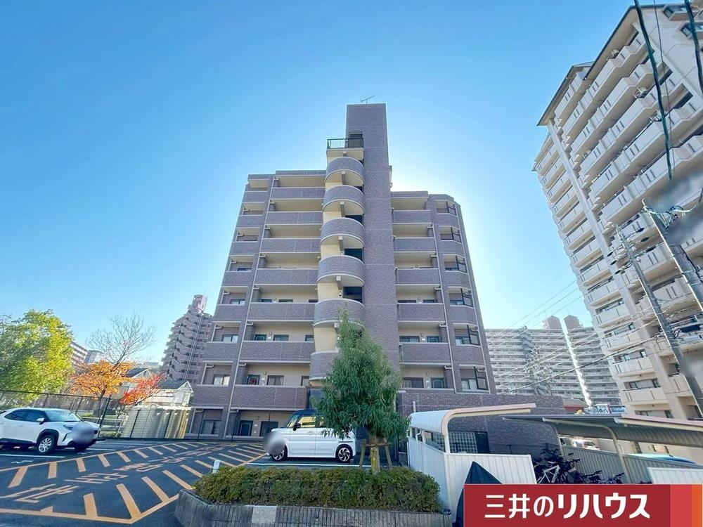 3LDK apartment in Nisshin, Aichi - Photo 1