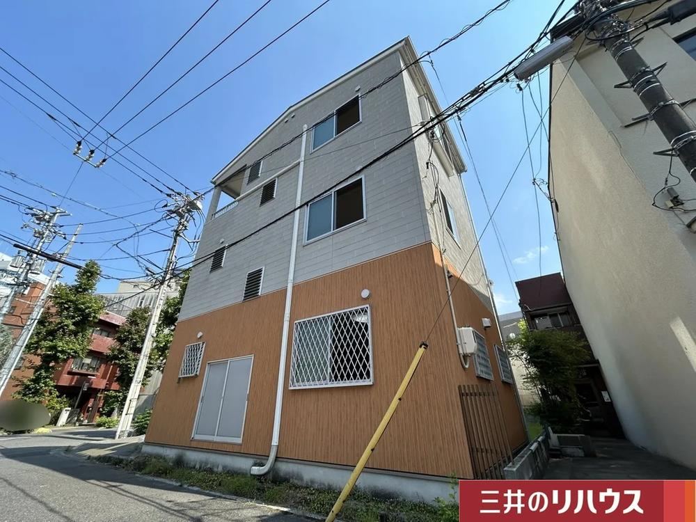 2DK house in Naka Ward, Hiroshima - Photo 1