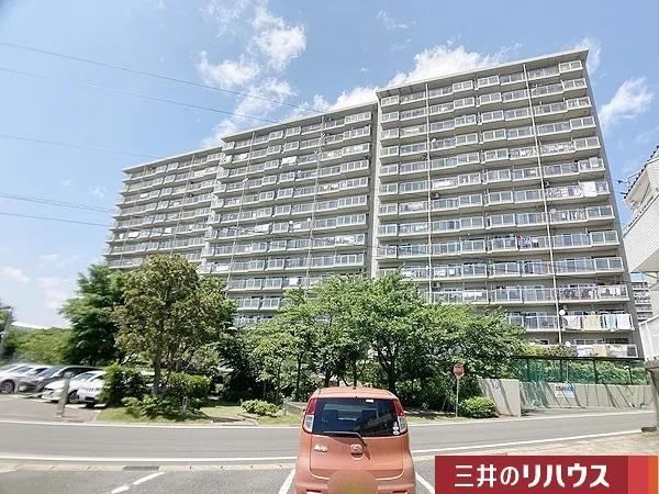 4LDK apartment in Inage Ward, Chiba - Photo 1