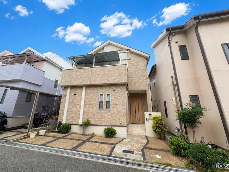 4LDK house in Nishiyodogawa Ward, Osaka - Photo 1
