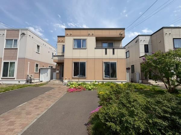 4LDK+S house in Kiyota Ward, Sapporo, Hokkaido - Photo 1