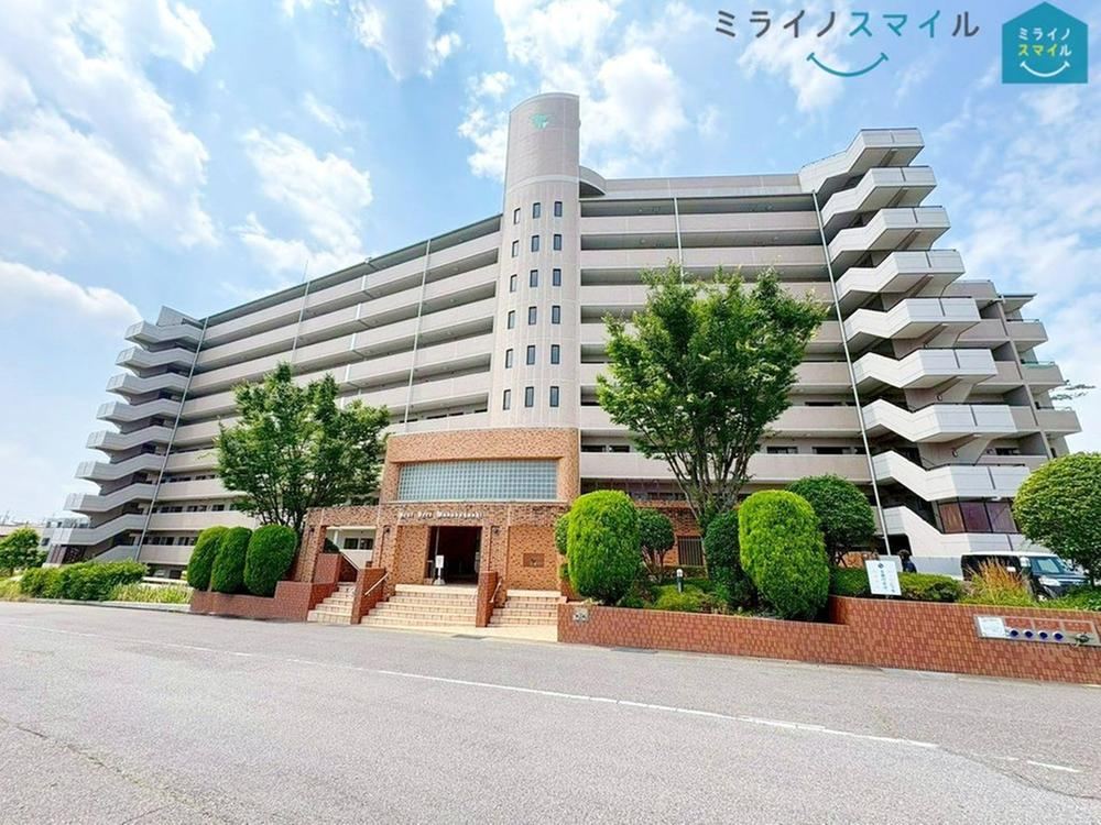3LDK apartment in Toyota, Aichi - Photo 1