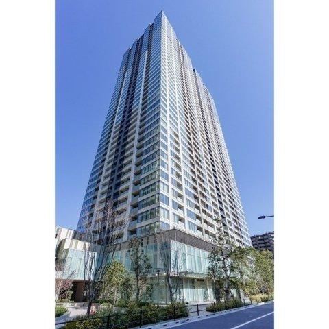2LDK apartment in Minato Ward, Tokyo - Photo 1