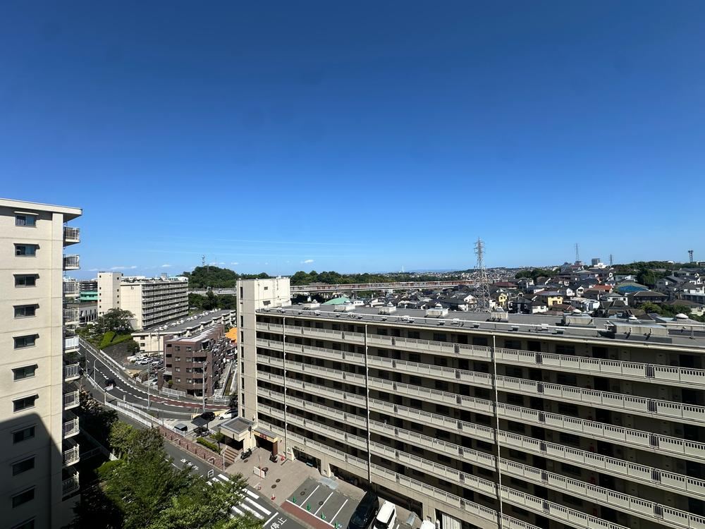 3LDK apartment in Minami Ward, Yokohama, Kanagawa - Photo 1