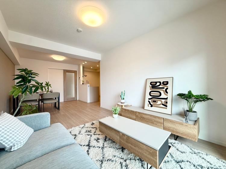 4LDK+S apartment in Takatsuki, Osaka - Photo 1