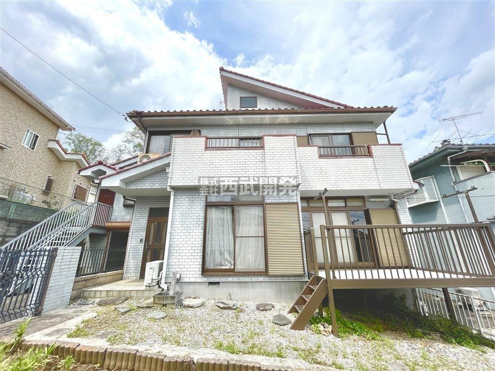 7KK+S house in Hanno, Saitama - Photo 1
