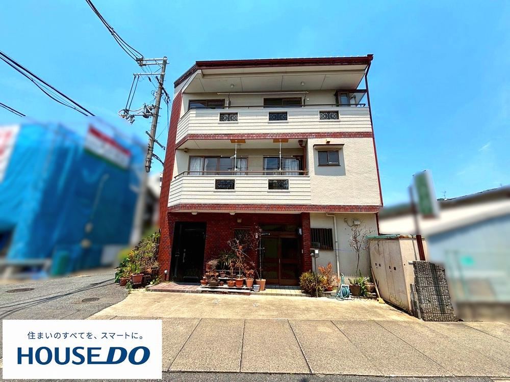8LDK+S house in Daito, Osaka - Photo 1