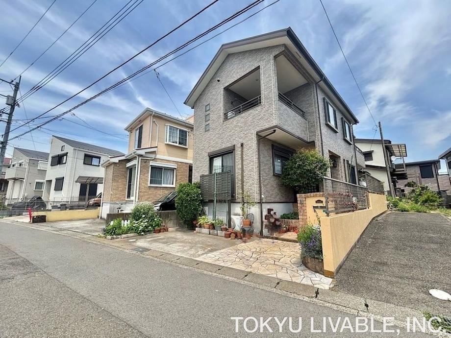 4LDK house in Ebina, Kanagawa - Photo 1