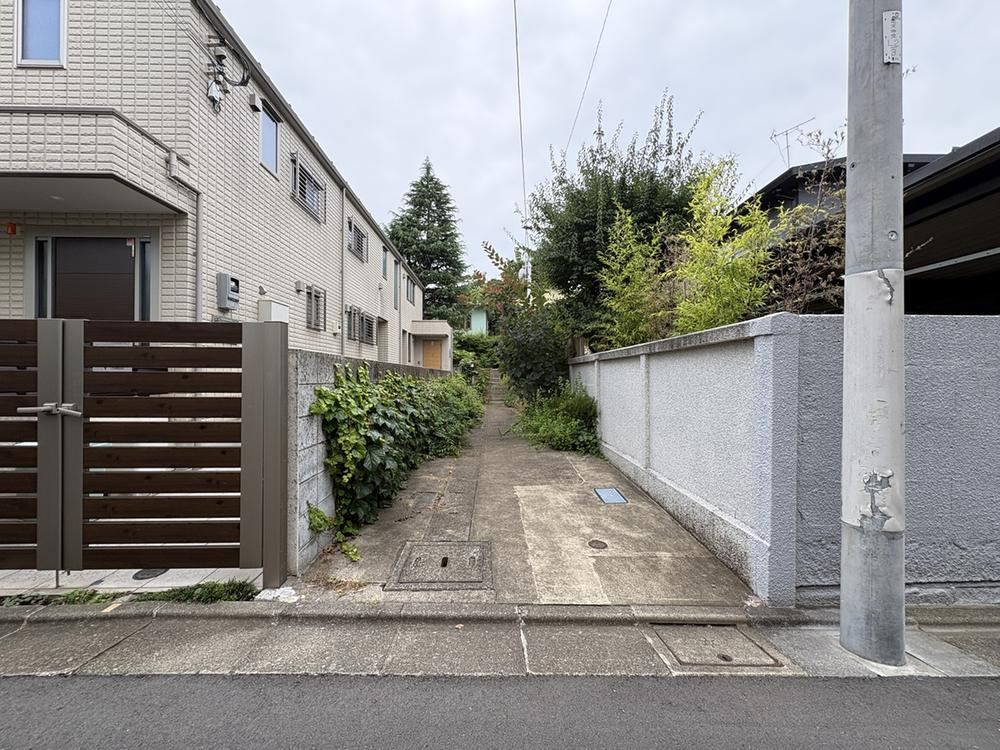 411 m² land in Meguro Ward, Tokyo - Photo 1