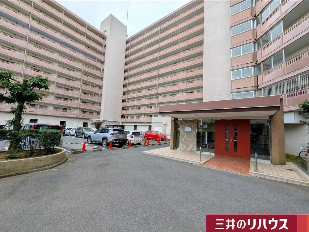 3LDK apartment in Yachiyo, Chiba - Photo 1