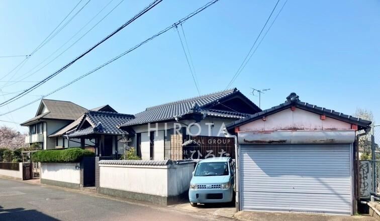 4LDK house in Yahatanishi Ward, Kitakyushu, Fukuoka - Photo 1