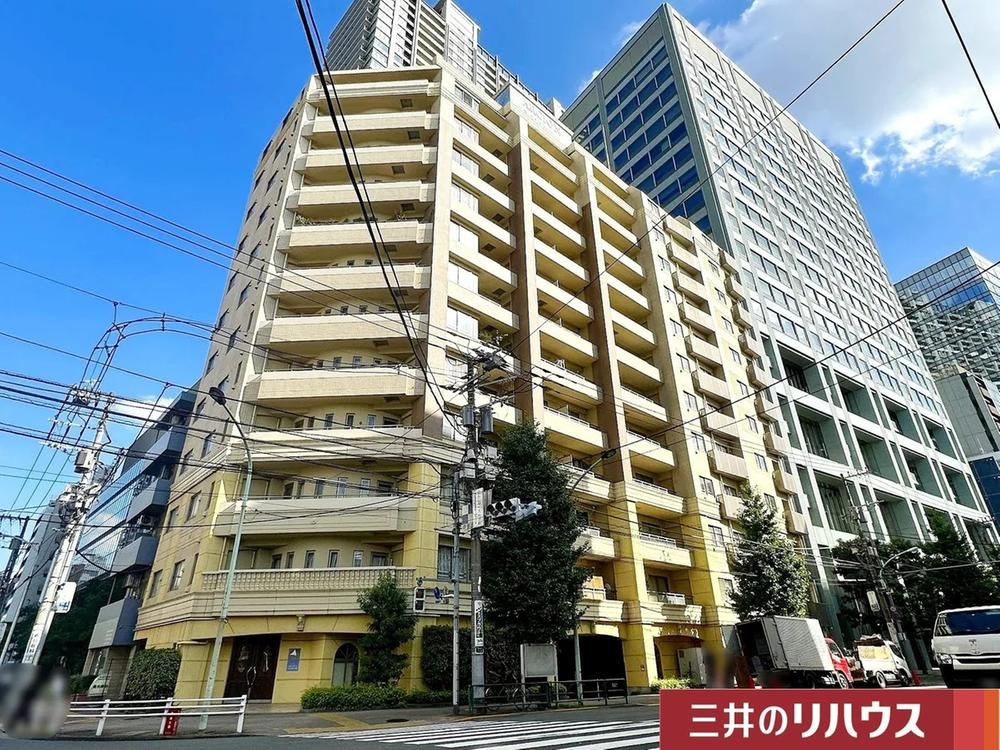 2LDK apartment in Bunkyo Ward, Tokyo - Photo 1