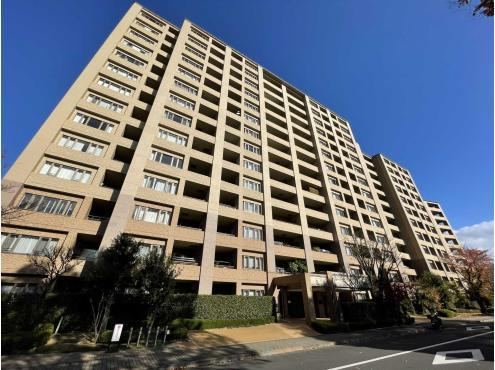 3LDK apartment in Kunitachi, Tokyo - Photo 1