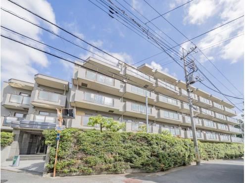 3LDK apartment in Tokorozawa, Saitama - Photo 1