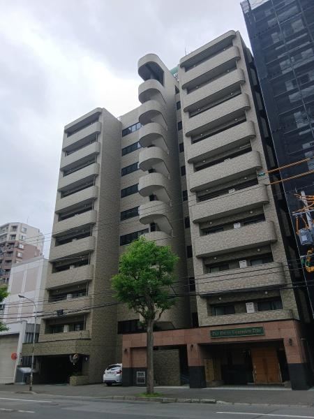 3LDK apartment in Chuo Ward, Sapporo, Hokkaido - Photo 1