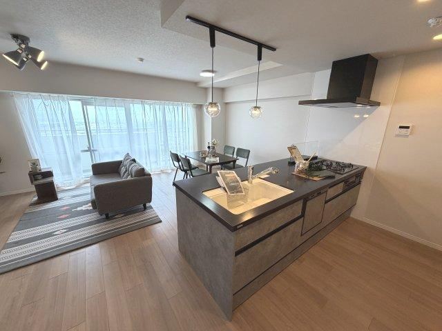 4LDK apartment in Nishi Ward, Kobe, Hyogo - Photo 1