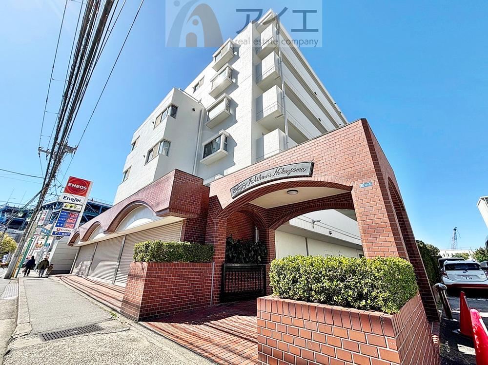5LDK apartment in Ichikawa, Chiba - Photo 1