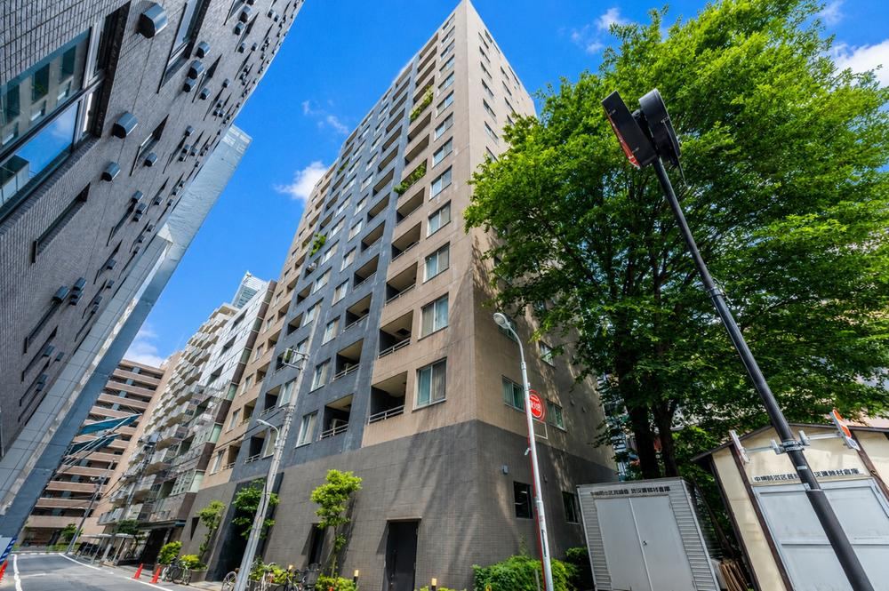 2LDK apartment in Chuo Ward, Tokyo - Photo 1
