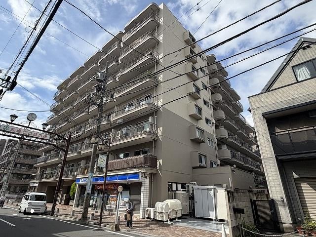 3LDK apartment in Itabashi Ward, Tokyo - Photo 1