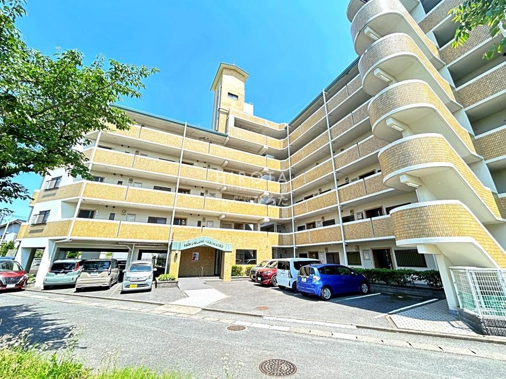 4LDK+S apartment in Yahatanishi Ward, Kitakyushu, Fukuoka - Photo 1