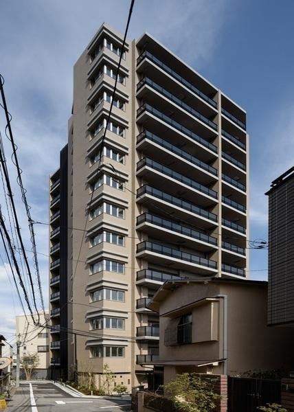 2LDK apartment in Bunkyo Ward, Tokyo - Photo 1