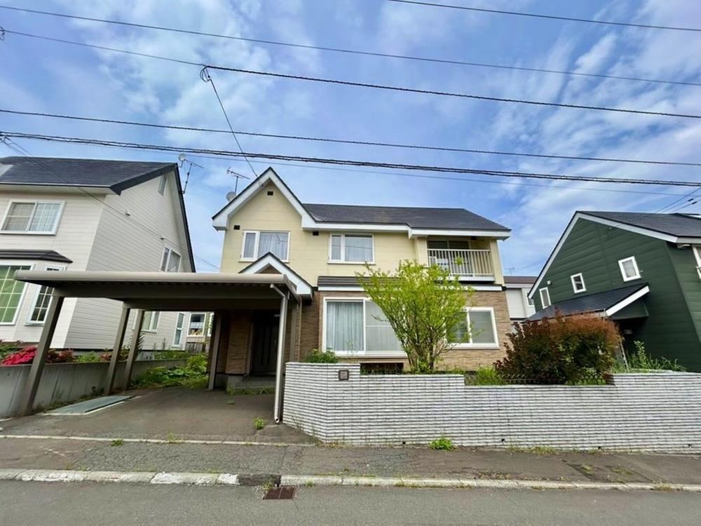 4LDK house in Minami Ward, Sapporo, Hokkaido - Photo 1