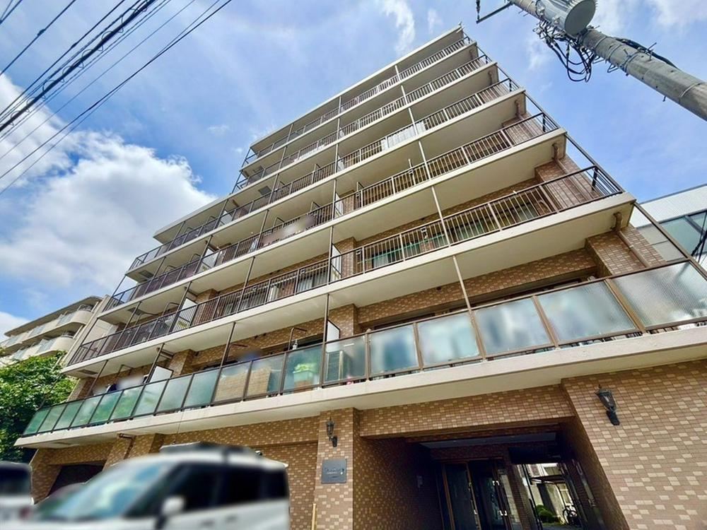 3DK apartment in Katsushika Ward, Tokyo - Photo 1