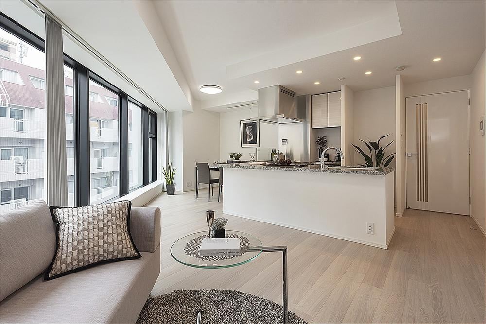 2LDK apartment in Shibuya Ward, Tokyo - Photo 1