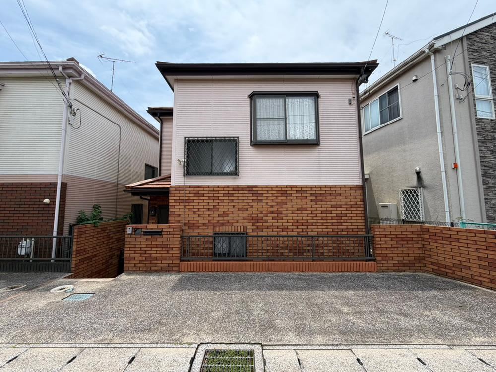 4LDK house in Yachiyo, Chiba - Photo 1