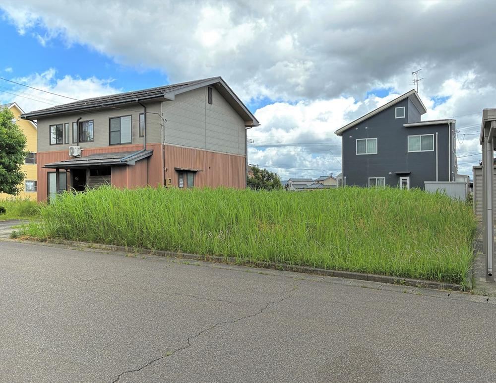 251 m² land in Sanjo, Niigata - Photo 1