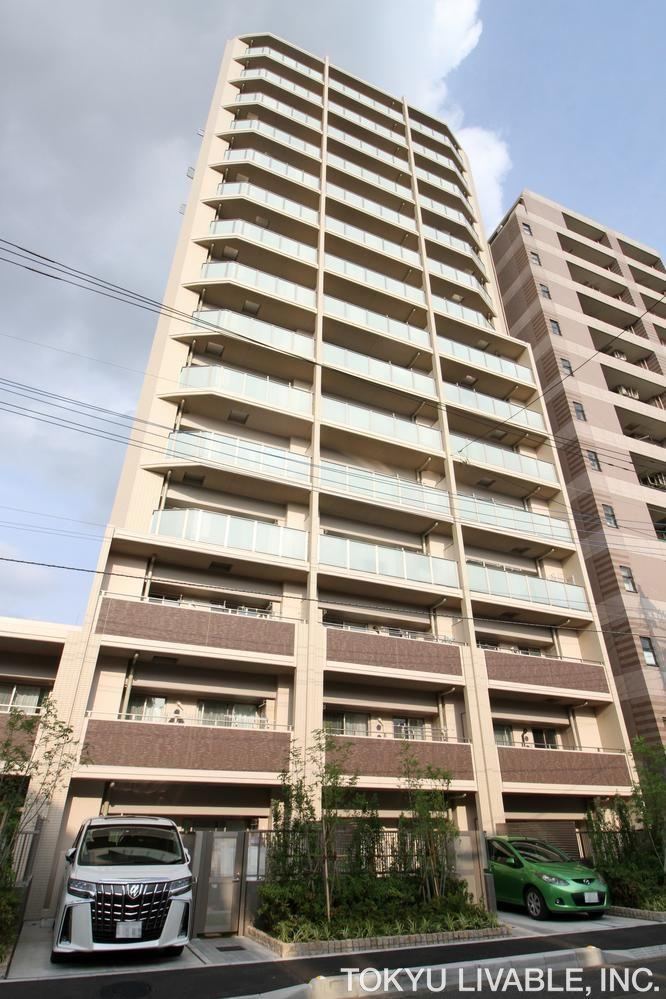 3LDK apartment in Minami Ward, Saitama - Photo 1
