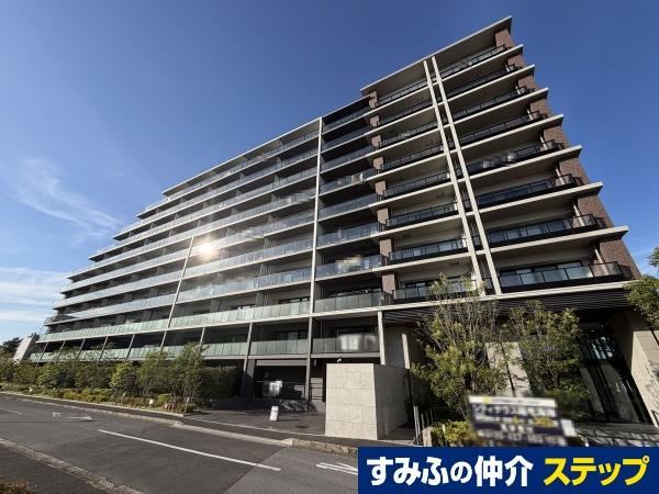 1LDK+2S apartment in Mihama Ward, Chiba - Photo 1