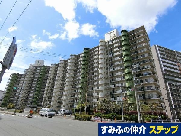 3LDK apartment in Joto Ward, Osaka - Photo 1