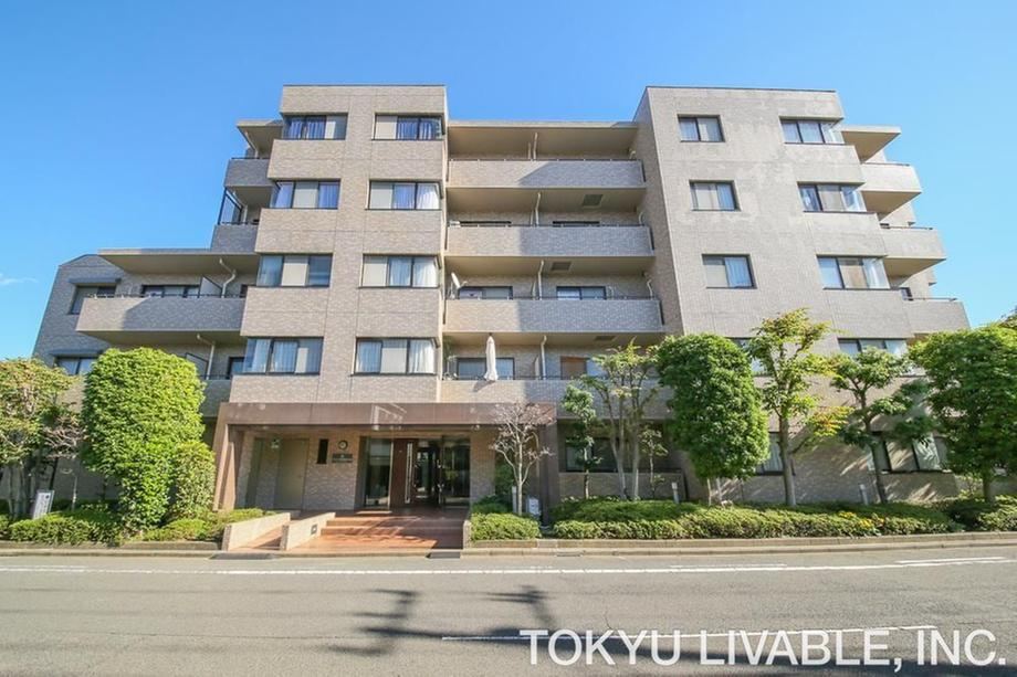 3LDK apartment in Hiratsuka, Kanagawa - Photo 1