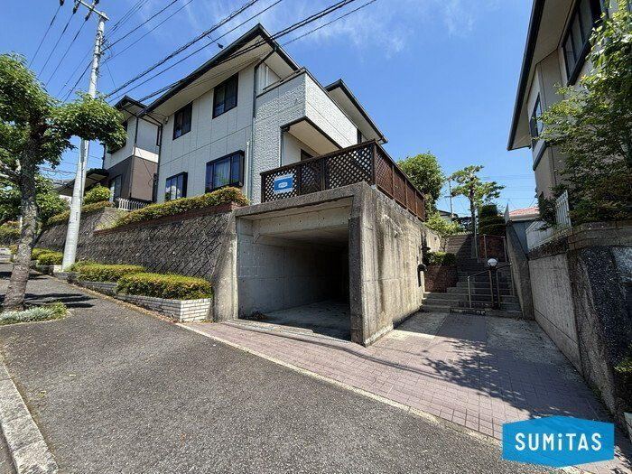 4LDK house in Matsuyama, Ehime - Photo 1