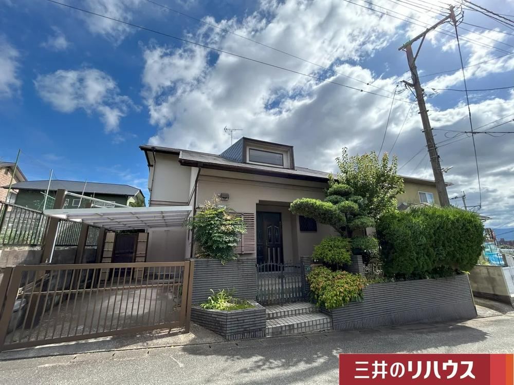 4LDK house in Onojo, Fukuoka - Photo 1
