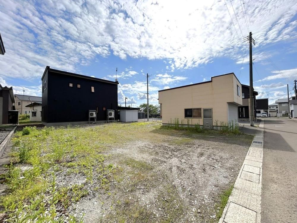 278 m² land in Odate, Akita - Photo 1
