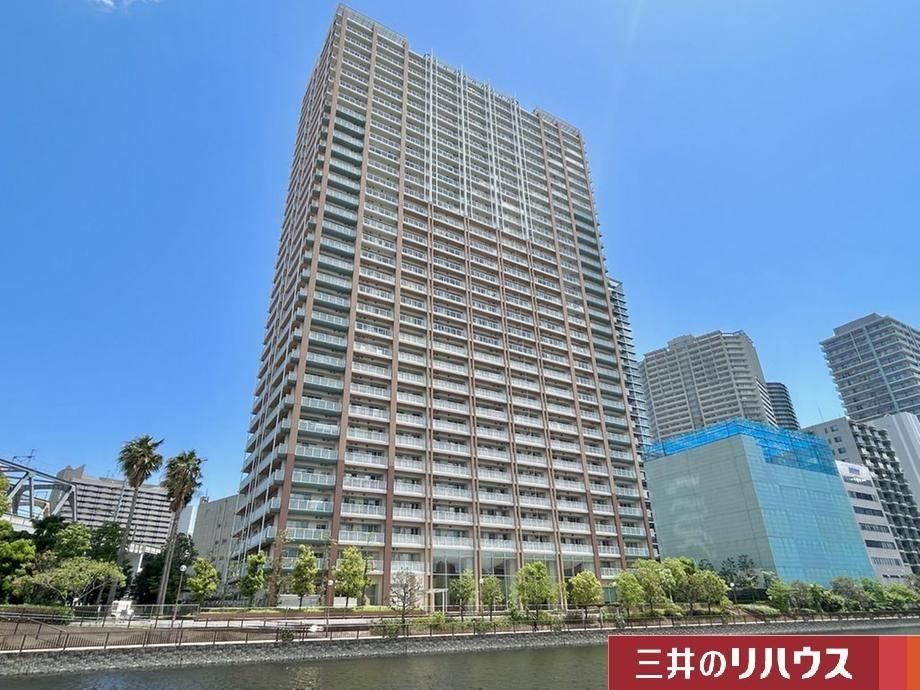 2LDK apartment in Minato Ward, Tokyo - Photo 1