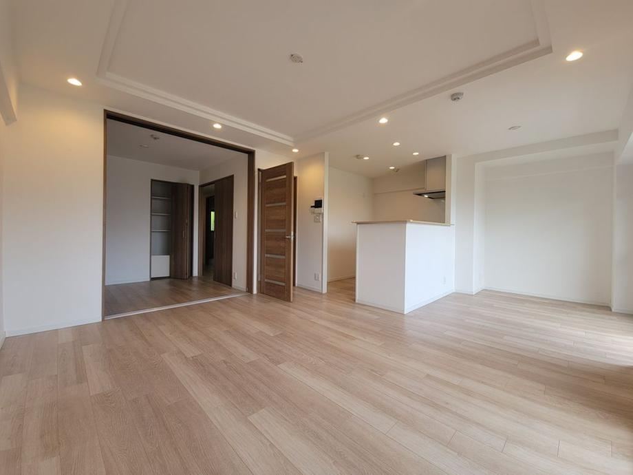 3LDK apartment in Nishinomiya, Hyogo - Photo 1