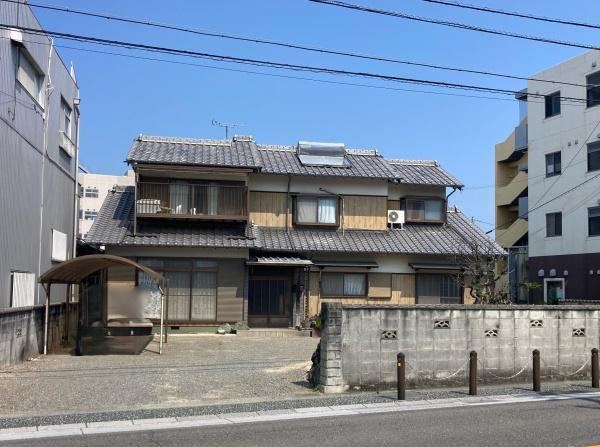 7DK house in Saijo, Ehime - Photo 1