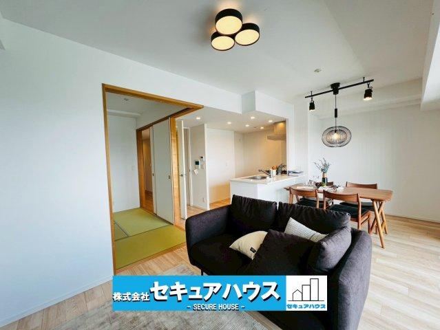 3LDK apartment in Nisshin, Aichi - Photo 1