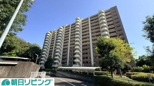 3LDK apartment in Asahi Ward, Yokohama, Kanagawa - Photo 1